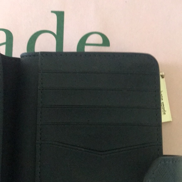 Kate Spade wallet- like new - Picture 4 of 7